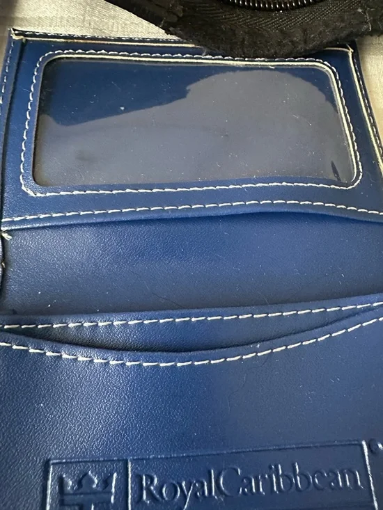 Branded Travel Accessory Set with Blue Nylon Drawstring Back Pack - Picture 6 of 13